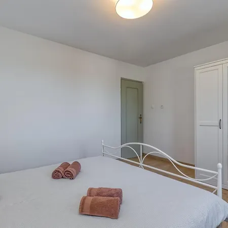 Apartment Nino 255 Kanfanar